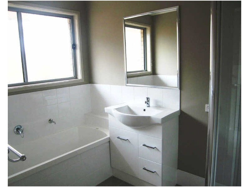 6 Rush Court, Bundamba QLD 4304