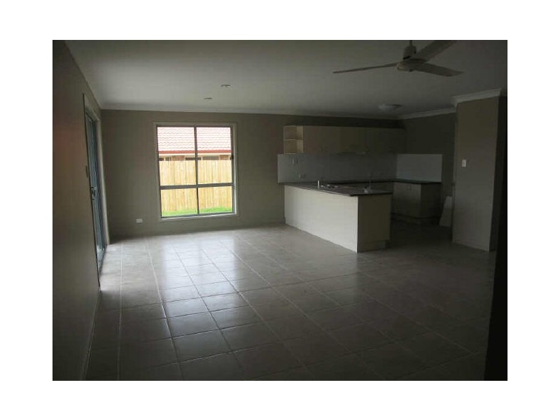 6 Rush Court, Bundamba QLD 4304