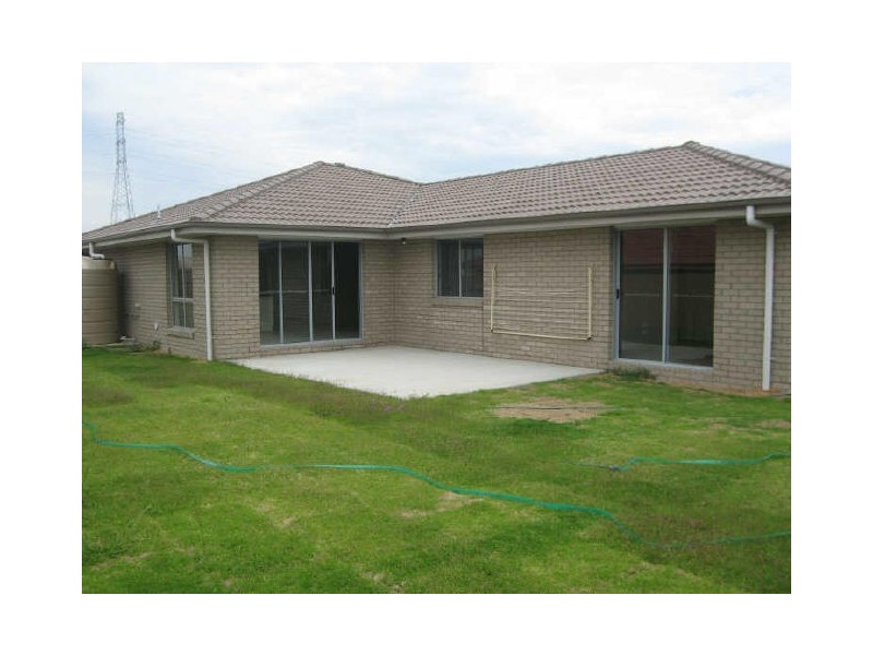 6 Rush Court, Bundamba QLD 4304