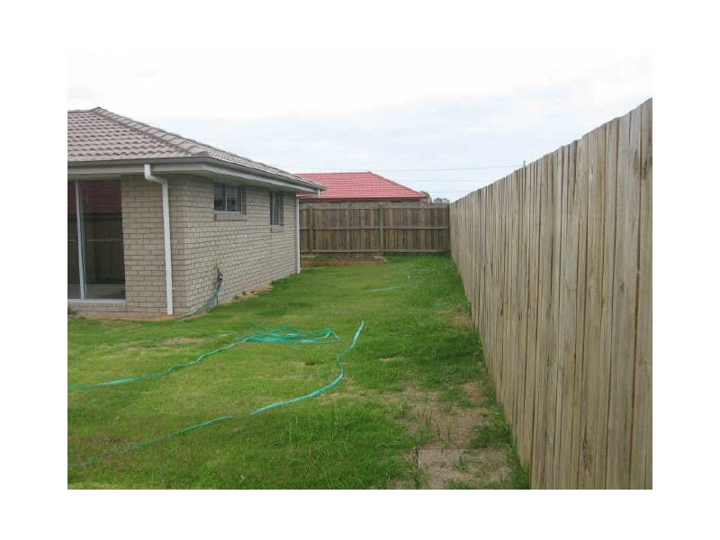 6 Rush Court, Bundamba QLD 4304