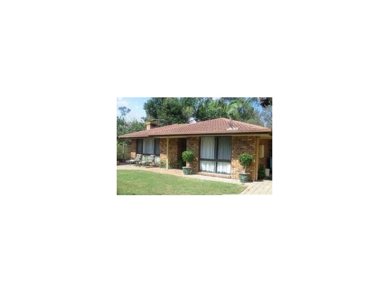 90 South Queensborough Parade, Karalee QLD 4306