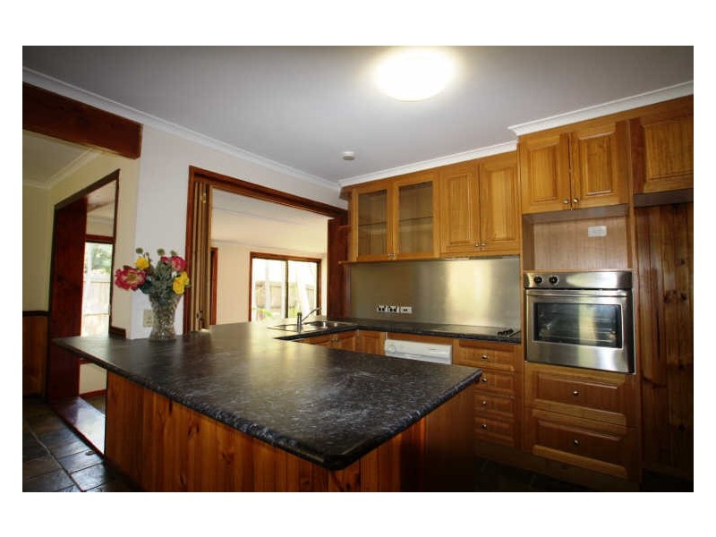 90 South Queensborough Parade, Karalee QLD 4306