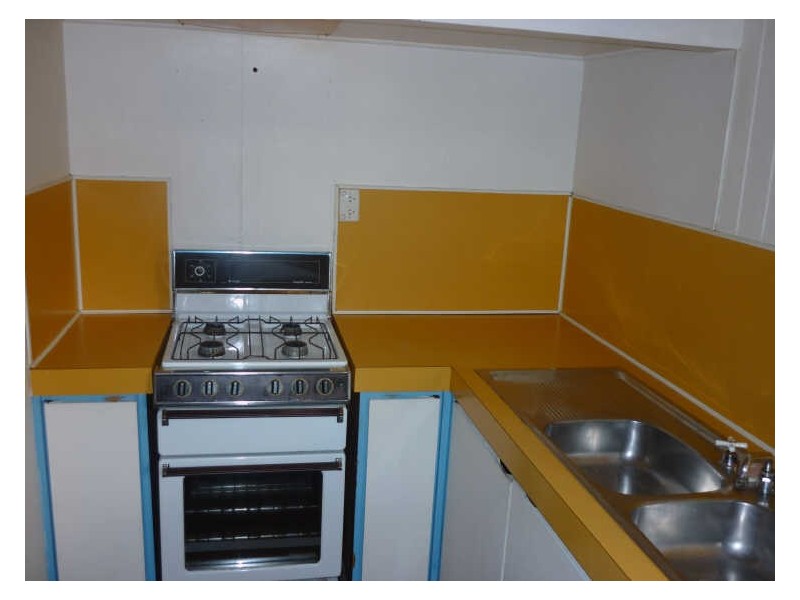 75 Glebe Road, Silkstone QLD 4304