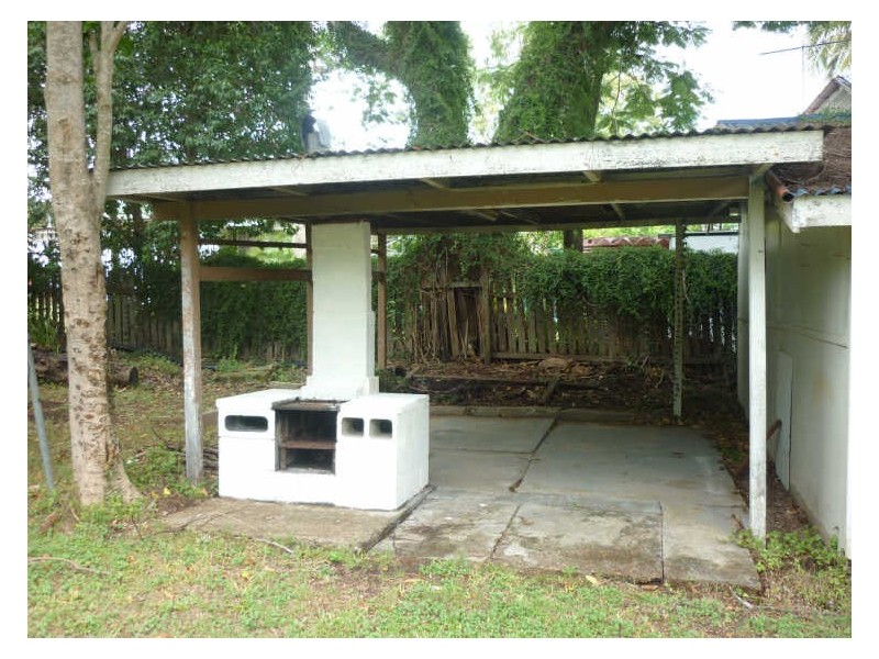 75 Glebe Road, Silkstone QLD 4304