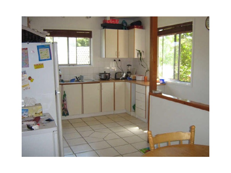 27 Child Street, Riverview QLD 4303