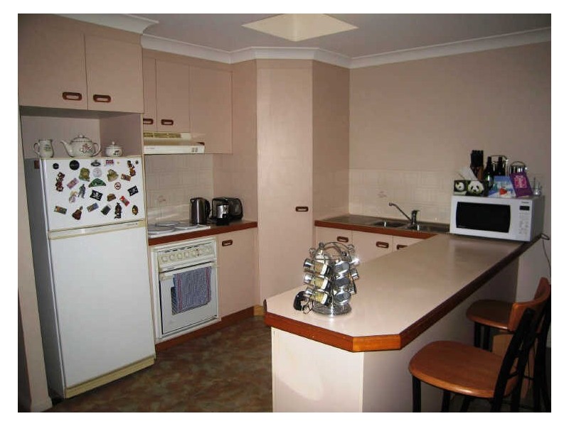 2/43 Walkers Lane, Booval QLD 4304