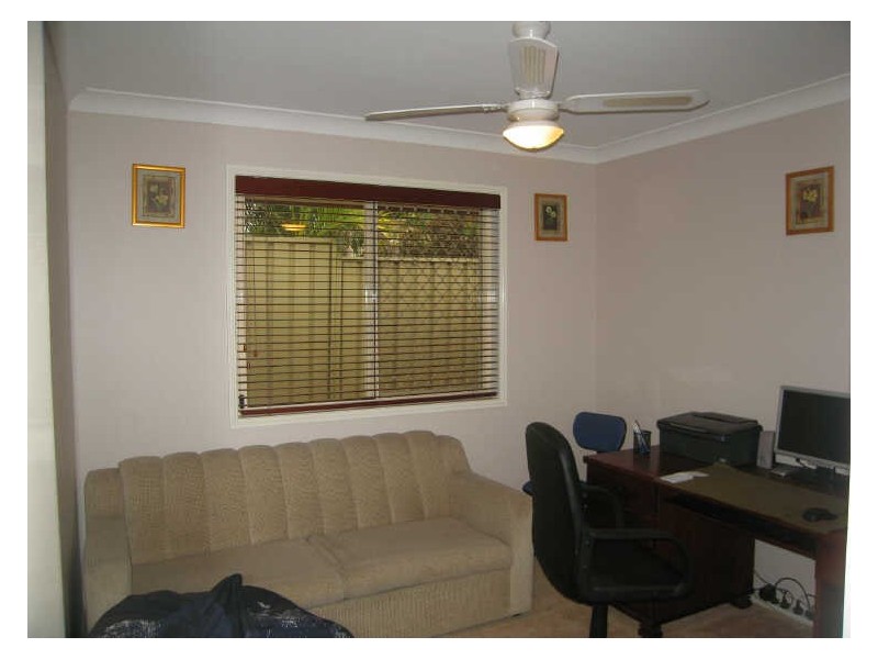 2/43 Walkers Lane, Booval QLD 4304