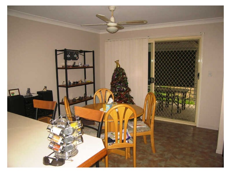 2/43 Walkers Lane, Booval QLD 4304