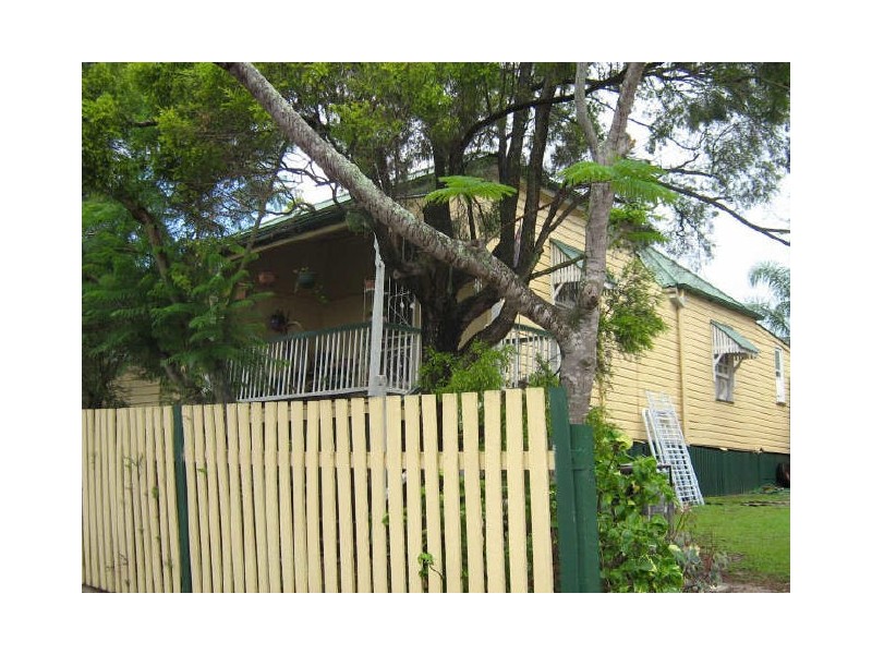 21 Pine Mountain Road, North Ipswich QLD 4305