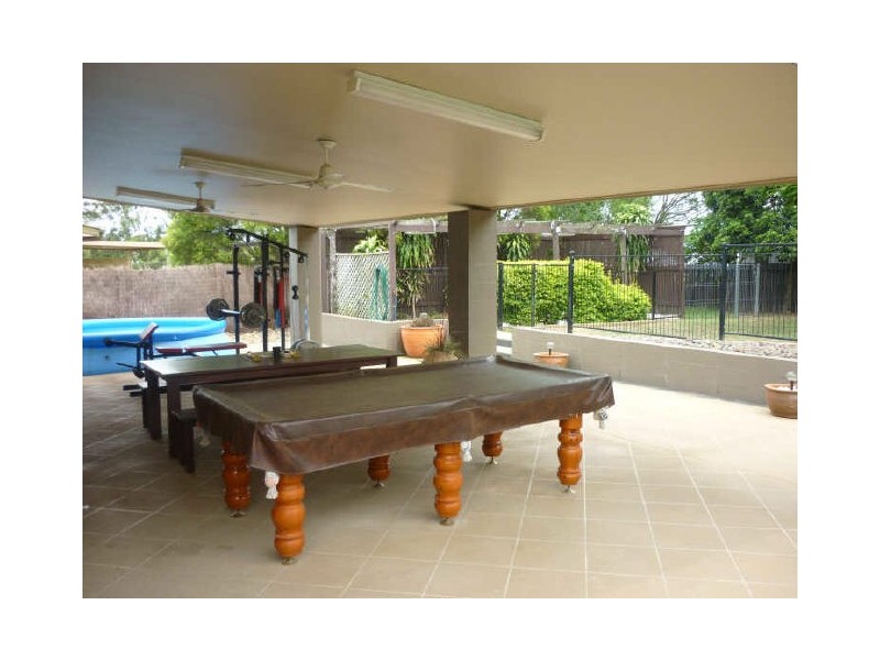 4 Churchill Street, Churchill QLD 4305