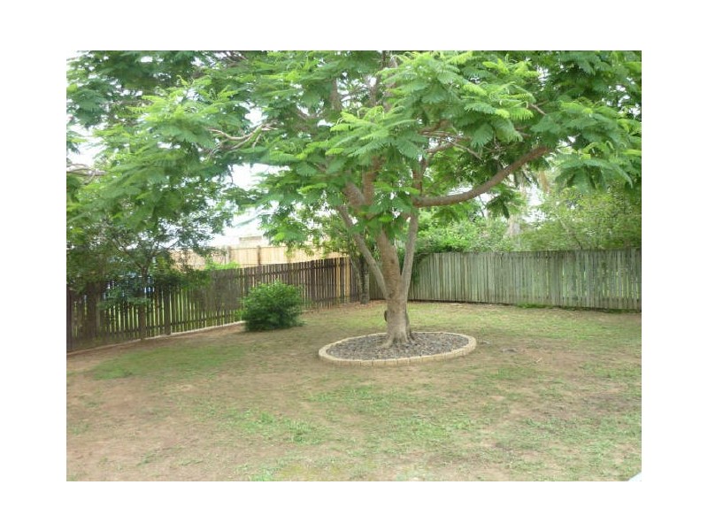 4 Churchill Street, Churchill QLD 4305