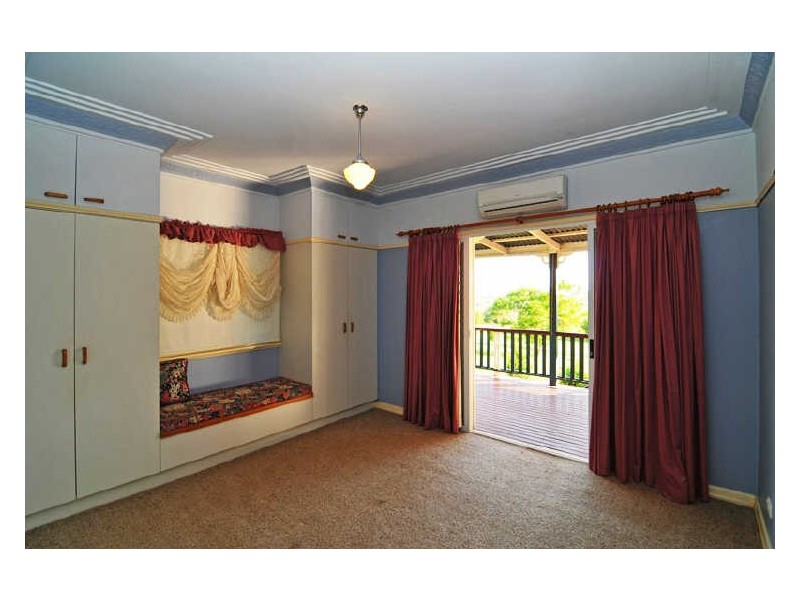 70 Trowers Road, Pine Mountain QLD 4306