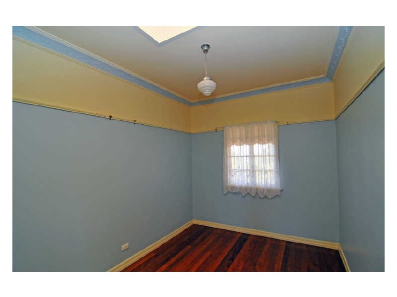 70 Trowers Road, Pine Mountain QLD 4306