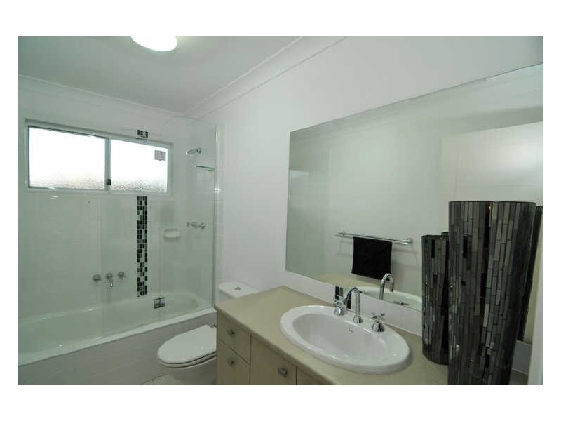 8 Bremer Parade, Basin Pocket QLD 4305