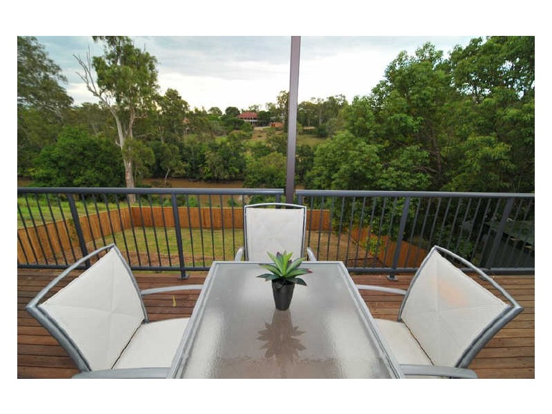 8 Bremer Parade, Basin Pocket QLD 4305