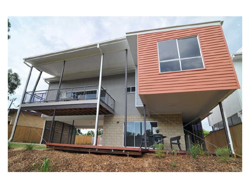 8 Bremer Parade, Basin Pocket QLD 4305