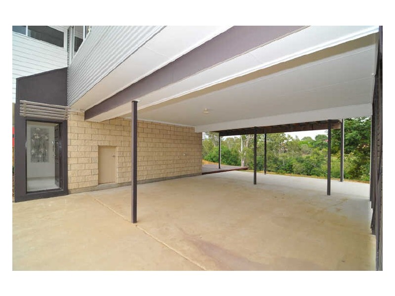 8 Bremer Parade, Basin Pocket QLD 4305