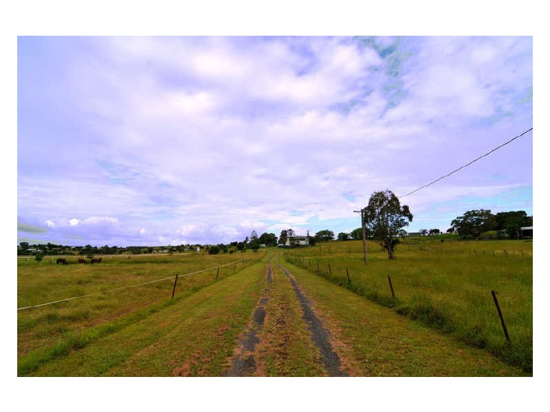 17 Queen Street, Marburg QLD 4346