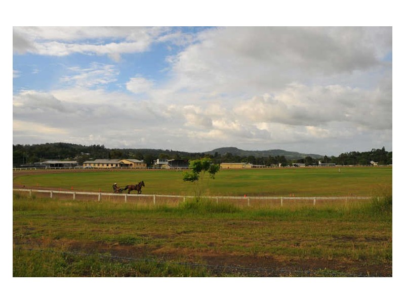17 Queen Street, Marburg QLD 4346