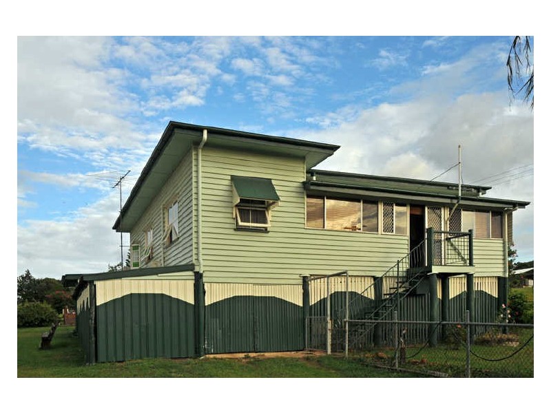 17 Queen Street, Marburg QLD 4346
