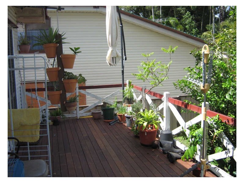 6 Heather Street, Silkstone QLD 4304