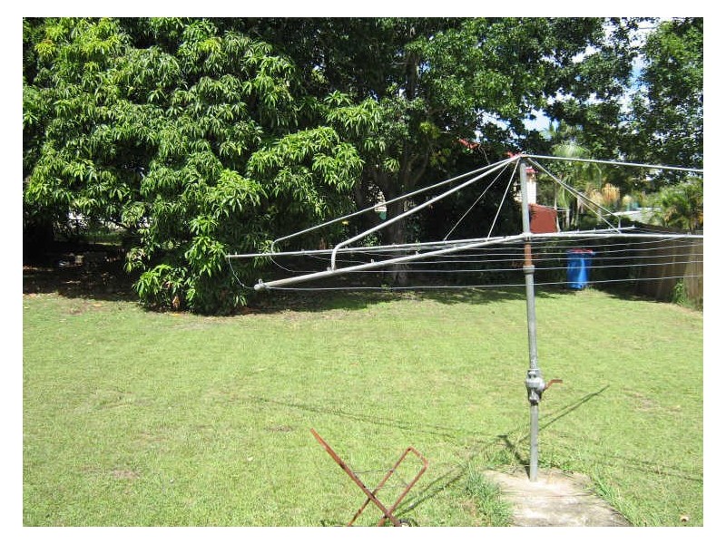 6 Heather Street, Silkstone QLD 4304