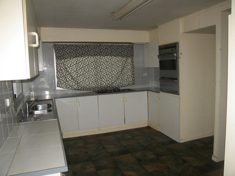 28 Tiger Street, Sadliers Crossing QLD 4305