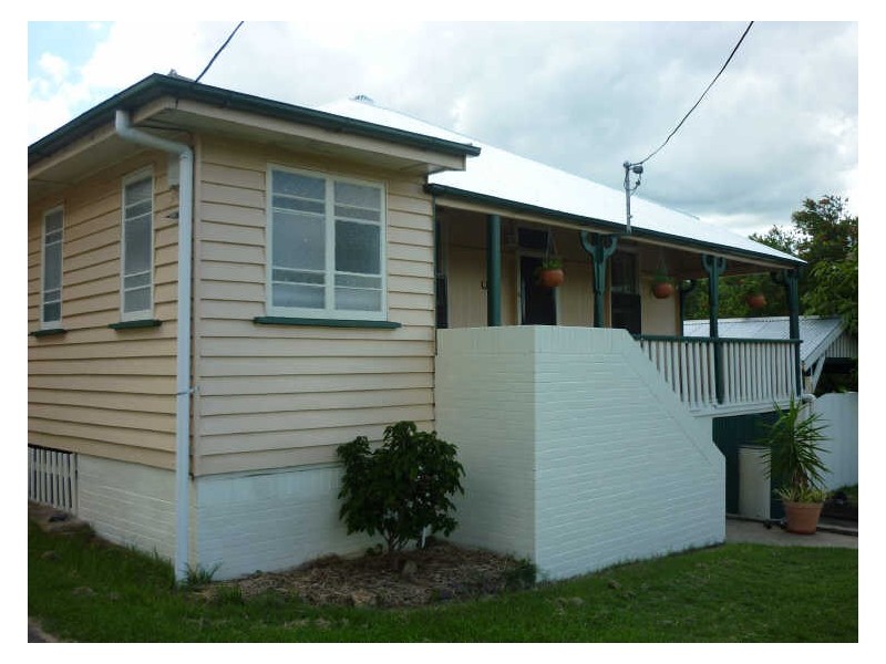 7 Ernest Street, One Mile QLD 4305