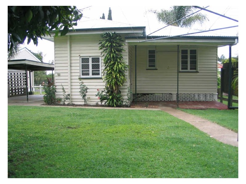 24 James Street, East Ipswich QLD 4305