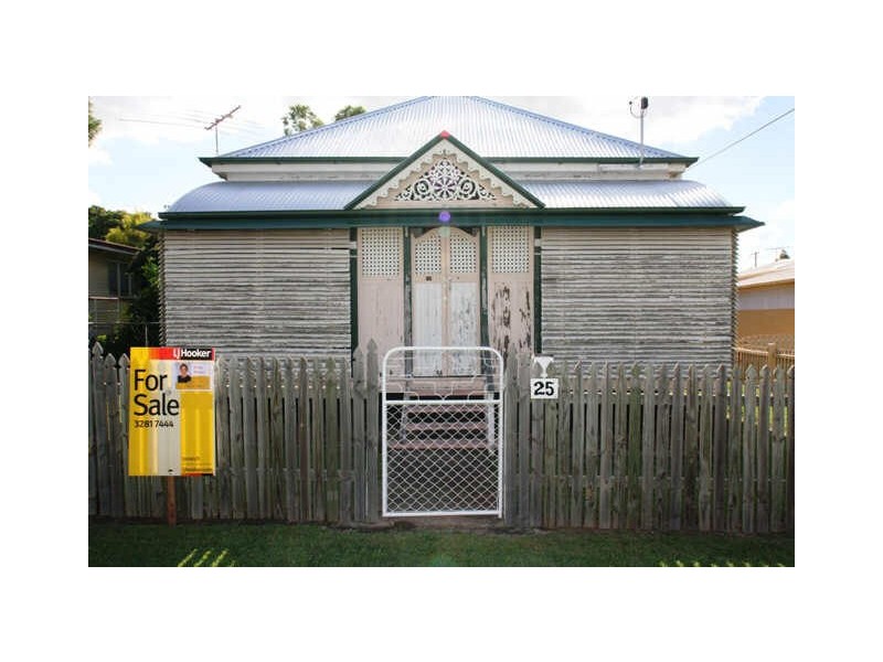 25 Thompson Street, Silkstone QLD 4304