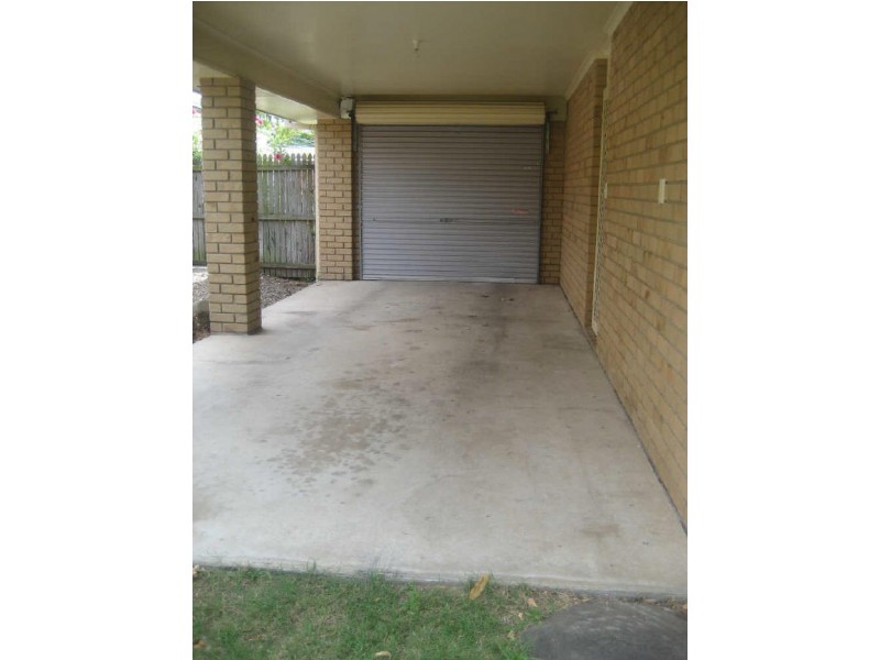 2/1 Cocos Place, Raceview QLD 4305