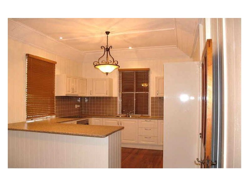 17 Murphy Street, Ipswich QLD 4305