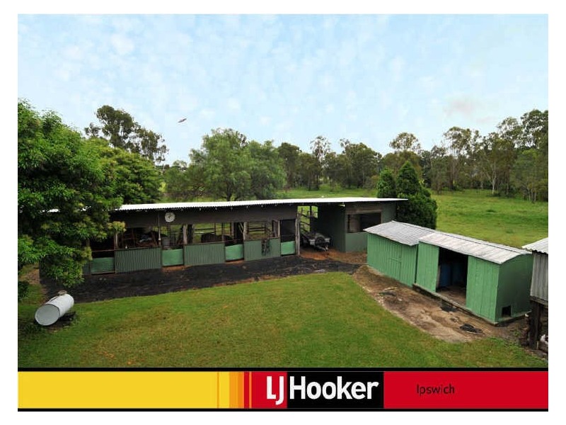 12 Queen Street, Blackstone QLD 4304