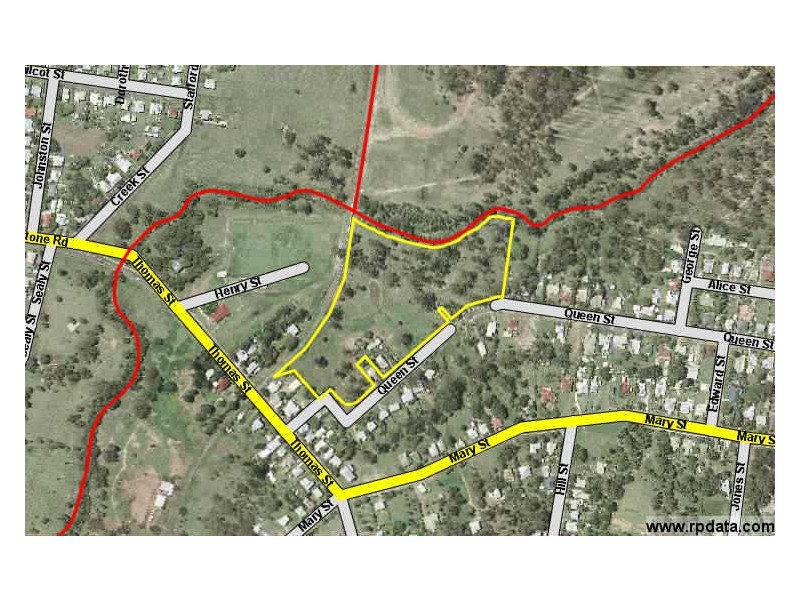 12 Queen Street, Blackstone QLD 4304