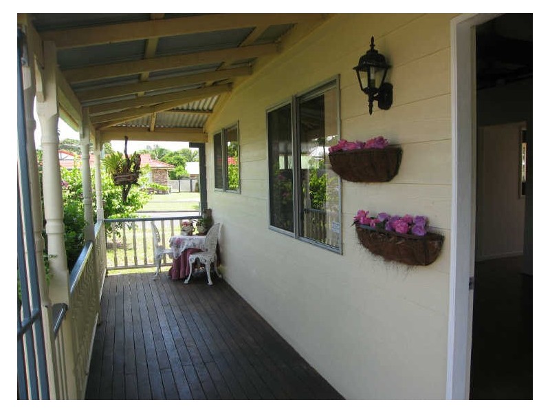 2 Hanworth Court, Yamanto QLD 4305