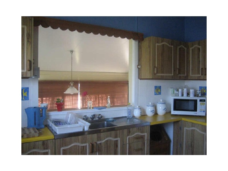 14 Kerton Street, Brassall QLD 4305