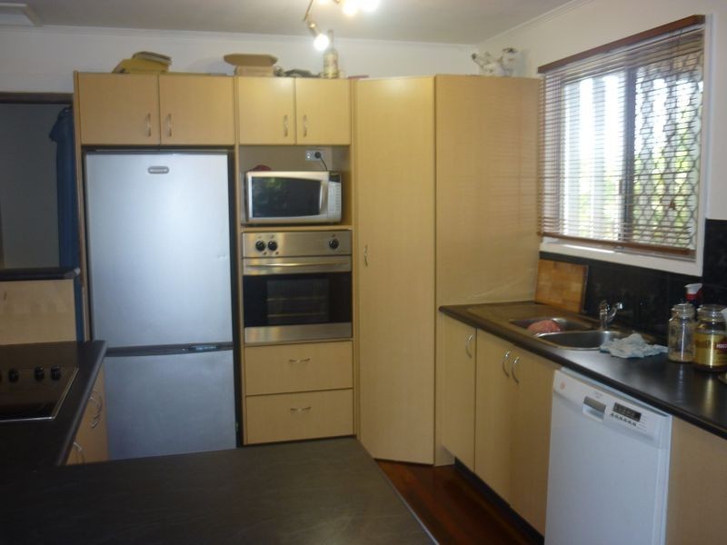 17 Boundary Street, Bundamba QLD 4304