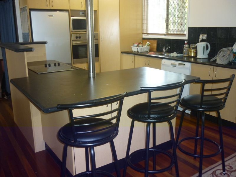 17 Boundary Street, Bundamba QLD 4304