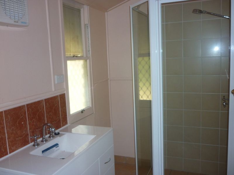 46 Warwick Road, Ipswich QLD 4305
