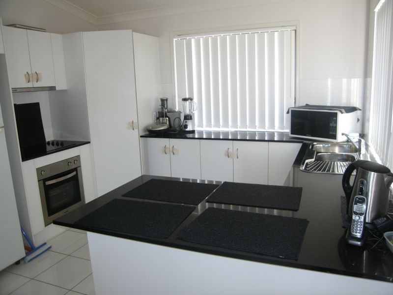 1 Josh Court, Flinders View QLD 4305