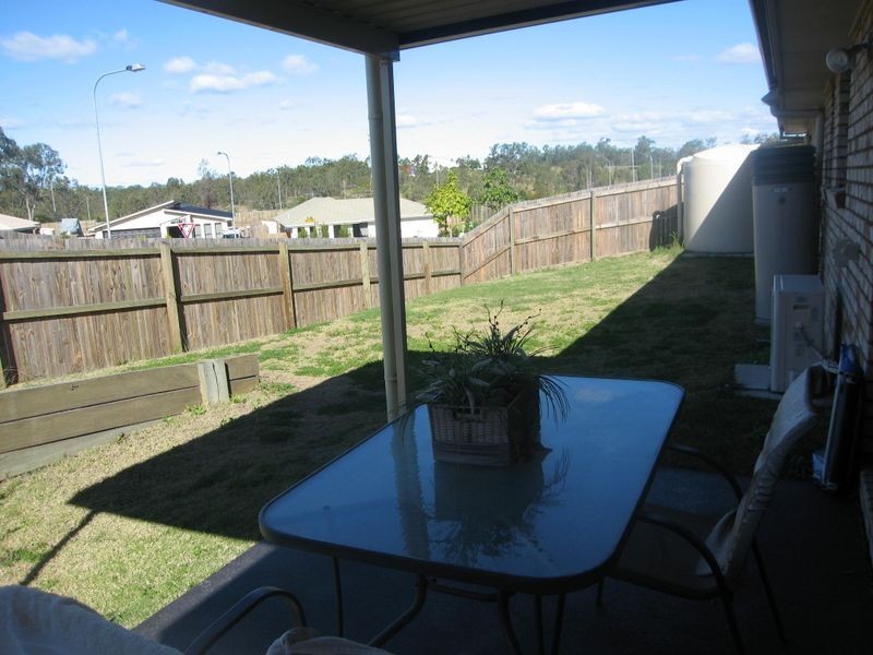 1 Josh Court, Flinders View QLD 4305