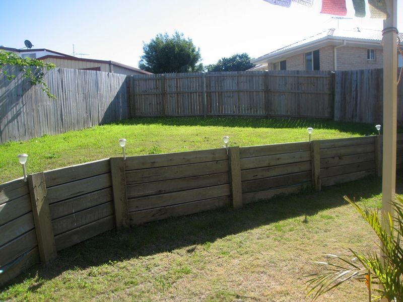 9 Josh Court, Flinders View QLD 4305