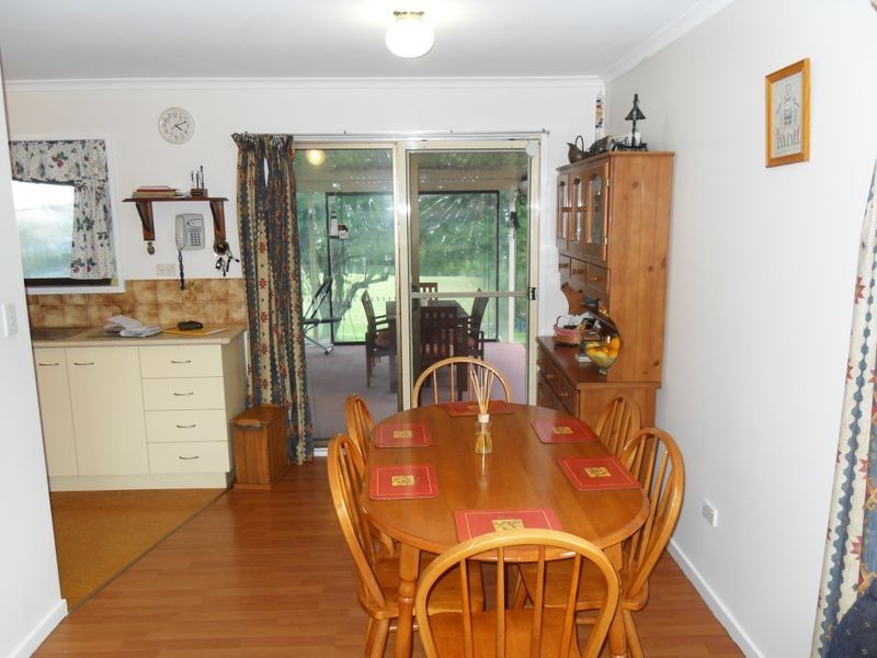 131 Riverside Avenue, Barellan Point QLD 4306