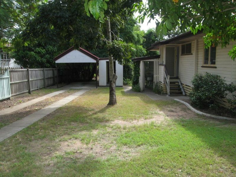 2 Baillieston Street, Leichhardt QLD 4305