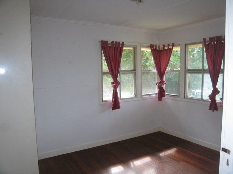 2 Baillieston Street, Leichhardt QLD 4305