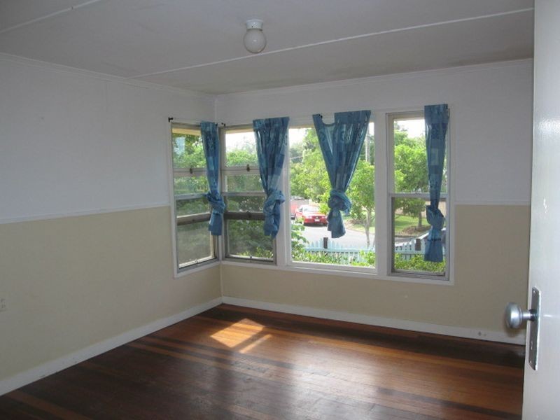 2 Baillieston Street, Leichhardt QLD 4305