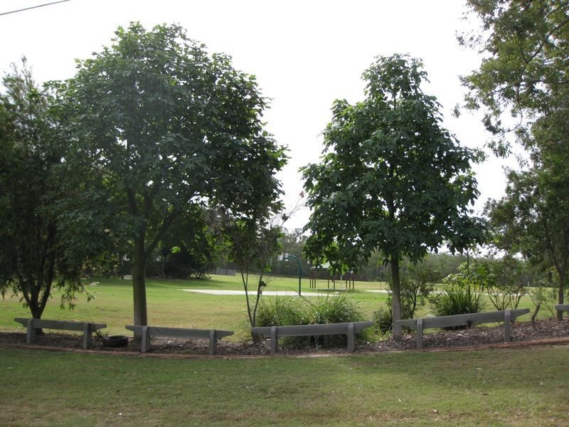 35 Flinders Drive, Leichhardt QLD 4305