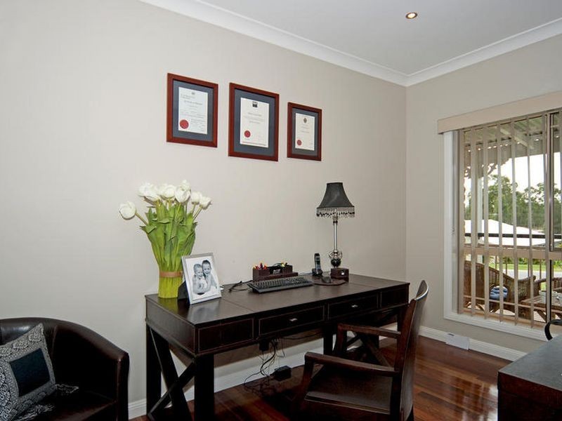 16 Junwood Court DEEBING HEIGHTS, Ipswich QLD 4305