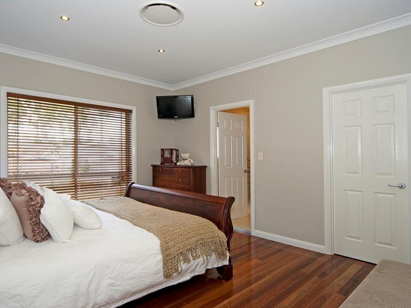 16 Junwood Court DEEBING HEIGHTS, Ipswich QLD 4305