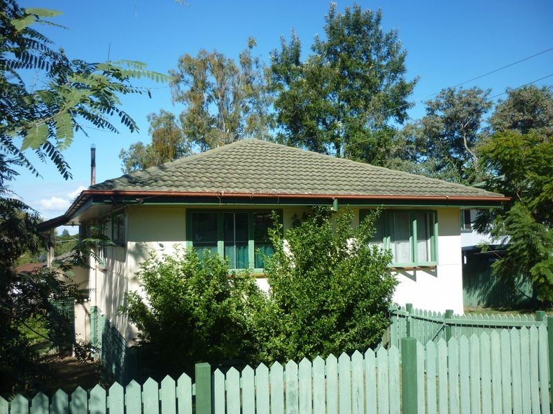 44 Aspinall Street, Leichhardt QLD 4305